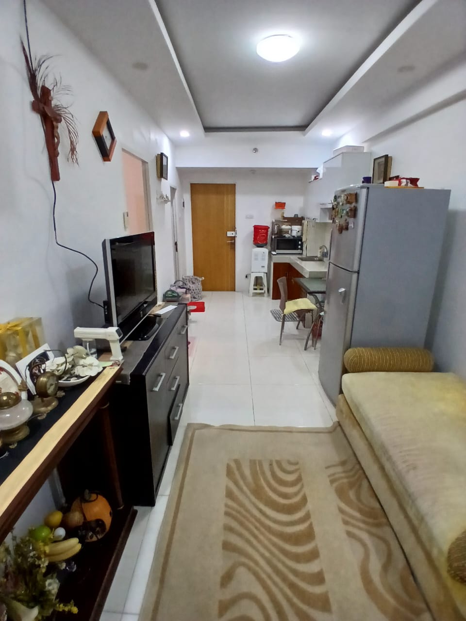 Dijual Cepat Apartemen Full Furnished di Puncak Bukit Golf Surabaya Barat - Image 1