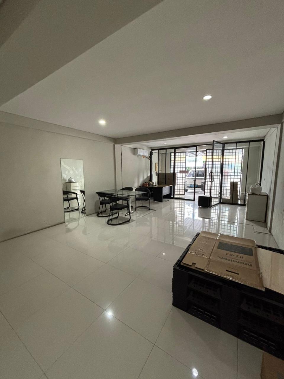 Ruko Dijual Murah Lokasi Ngagel Jaya Indah Surabaya Timur (BBAA) - Image 1