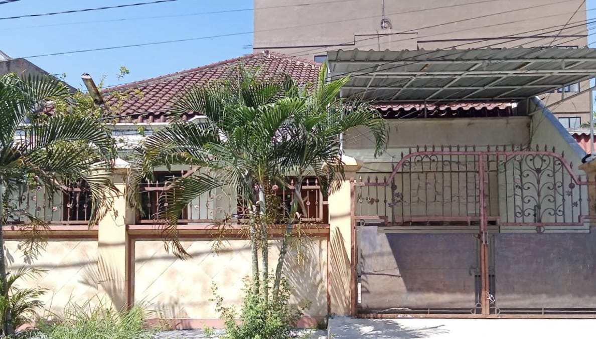 Rumah Lokasi Strategis Disewa di Ngagel Jaya Tengah Surabaya Timur - Image 1