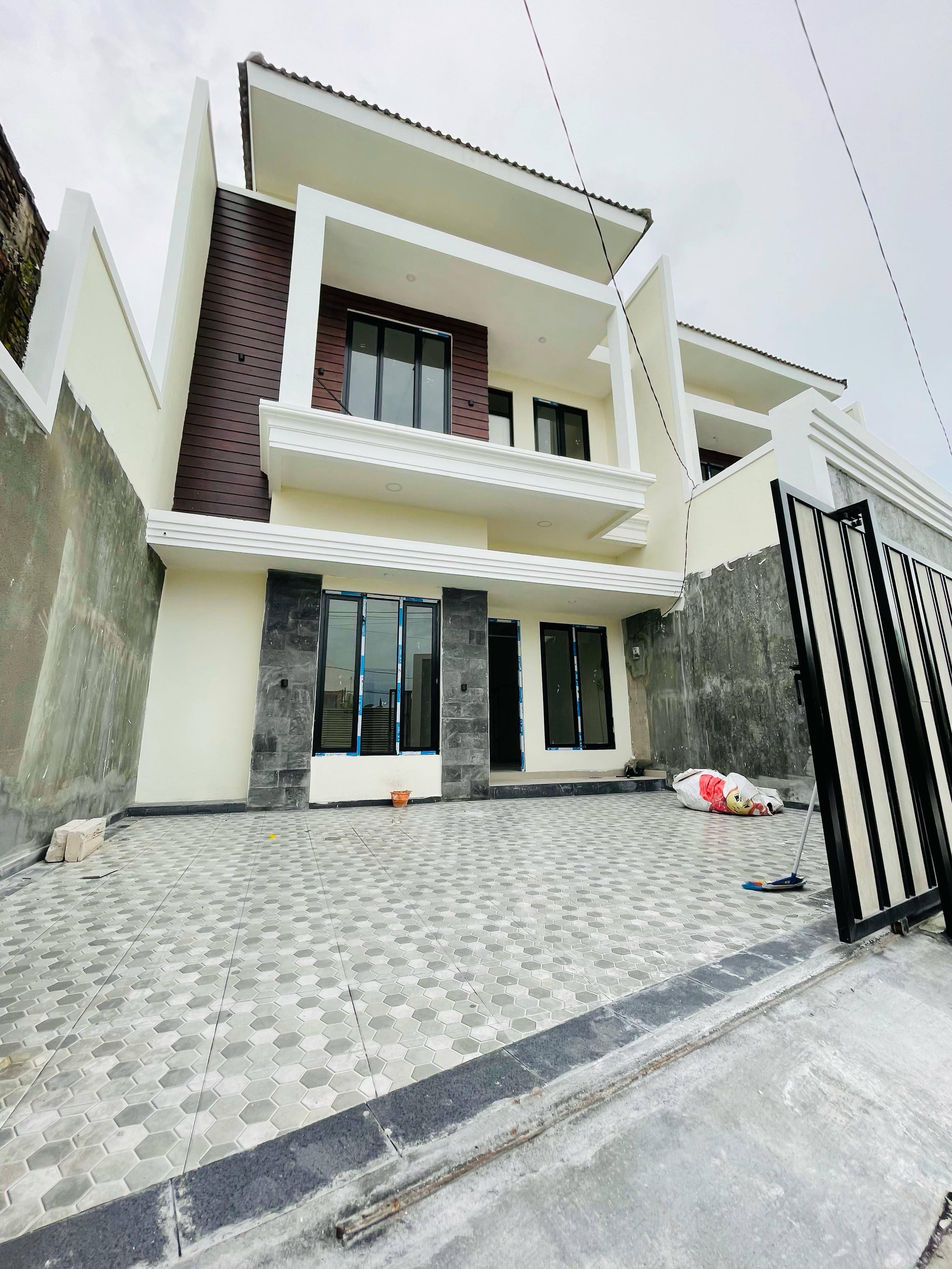 Dijual Rumah 2 Lantai di Medayu Tambak Surabaya Timur - Image 1