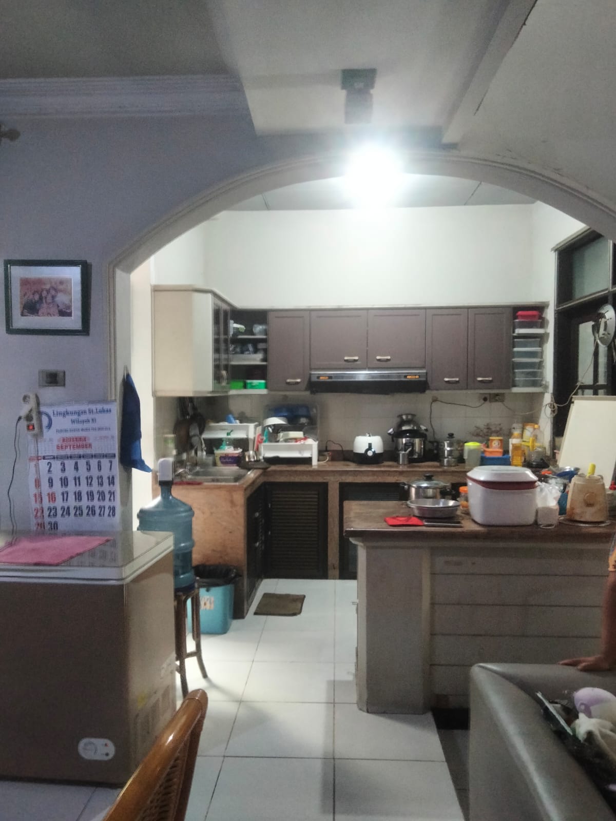 Jual Rumah Terawat 2 Lantai Manyar Tirtoyoso Lokasi Strategis Surabaya Timur - Thumbnail 3