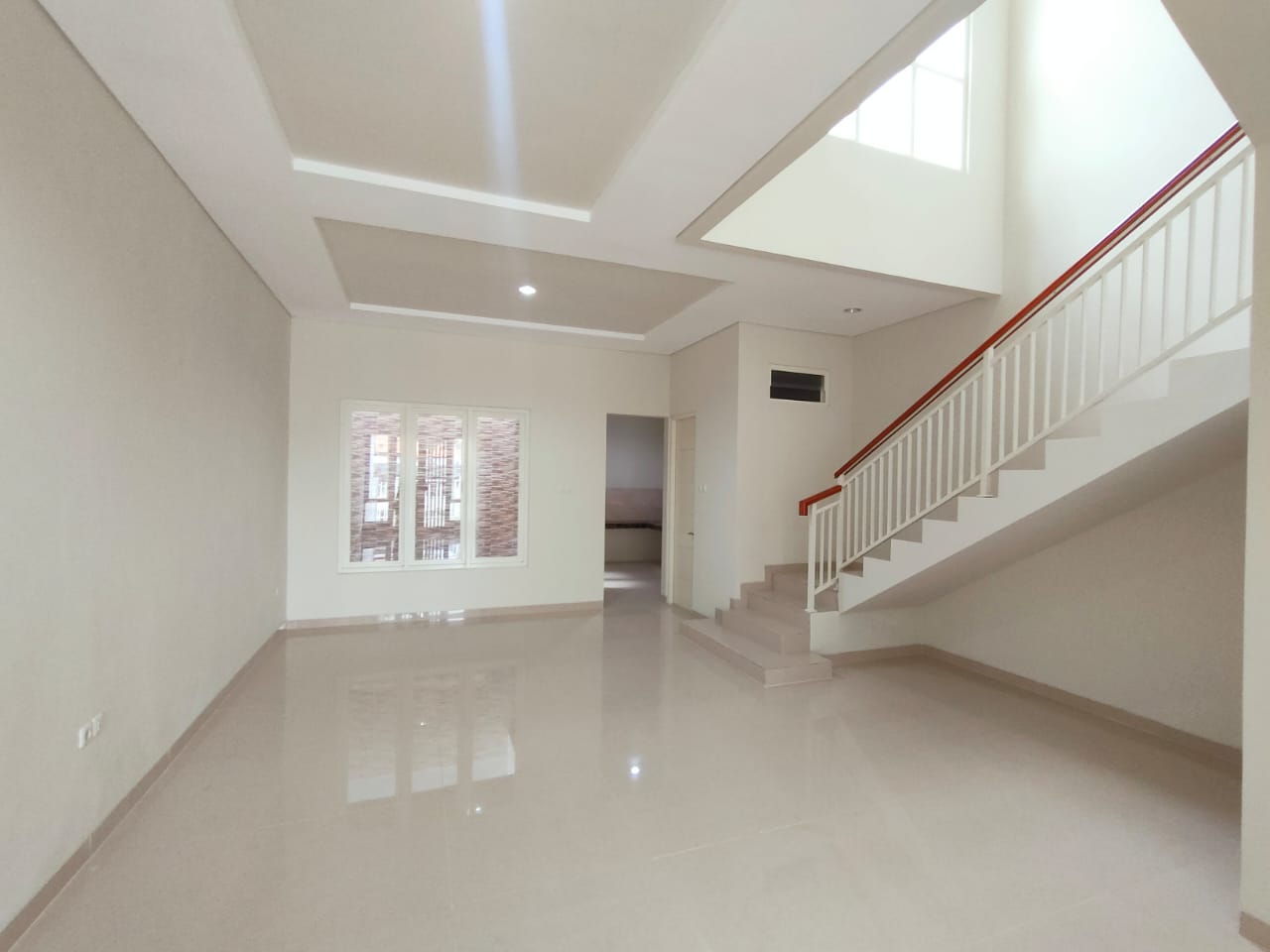 Jual Rumah Baru Minimalis Lokasi Manyar Tirtoyoso Surabaya Timur - Thumbnail 3