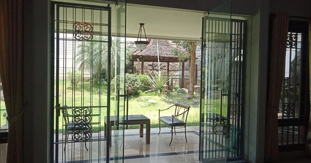 Rumah Dijual Lokasi Strategis Langka Jalan Kinibalu Surabaya Pusat - Thumbnail 4