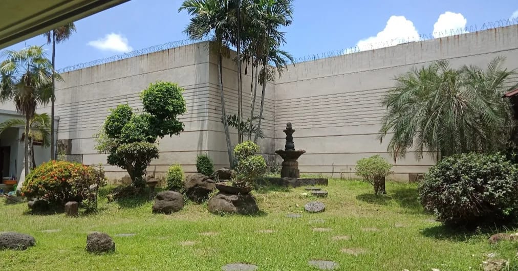 Rumah Dijual Lokasi Strategis Langka Jalan Kinibalu Surabaya Pusat - Thumbnail 3