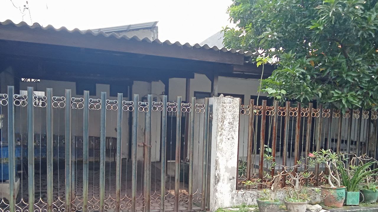 Dijual Rumah Lokasi Strategis Akses Mudah Surabaya Timur - Image 1