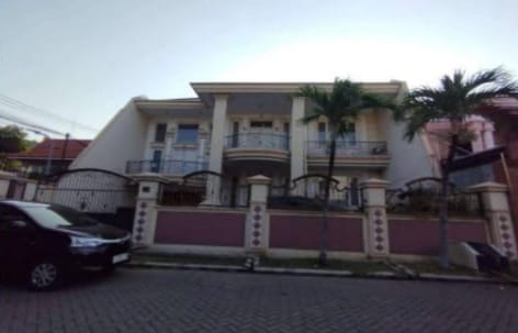 Rumah Dijual Lelang Lokasi Strategis Dharmahusada Indah Barat Surabaya - Image 1