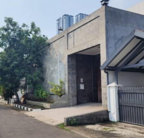 Dijual Rumah 3 Lantai Strategis Dekat Kampus Di Wonocolo Surabaya Selatan - Image 1