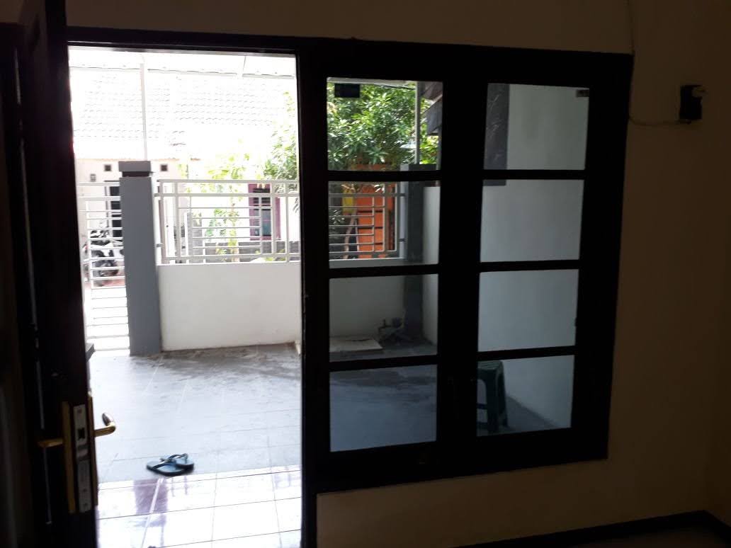 Dijual Rumah Strategis Siap Huni di Perumahan Palem Pertiwi Gresik - Thumbnail 2