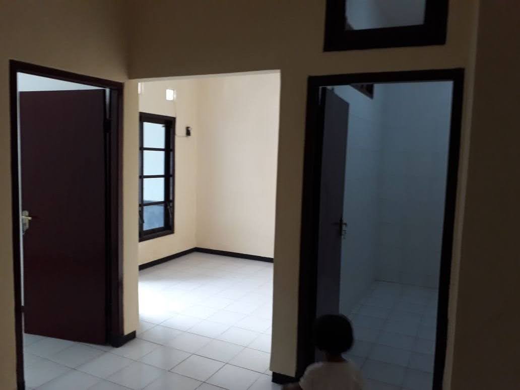 Dijual Rumah Strategis Siap Huni di Perumahan Palem Pertiwi Gresik - Thumbnail 4