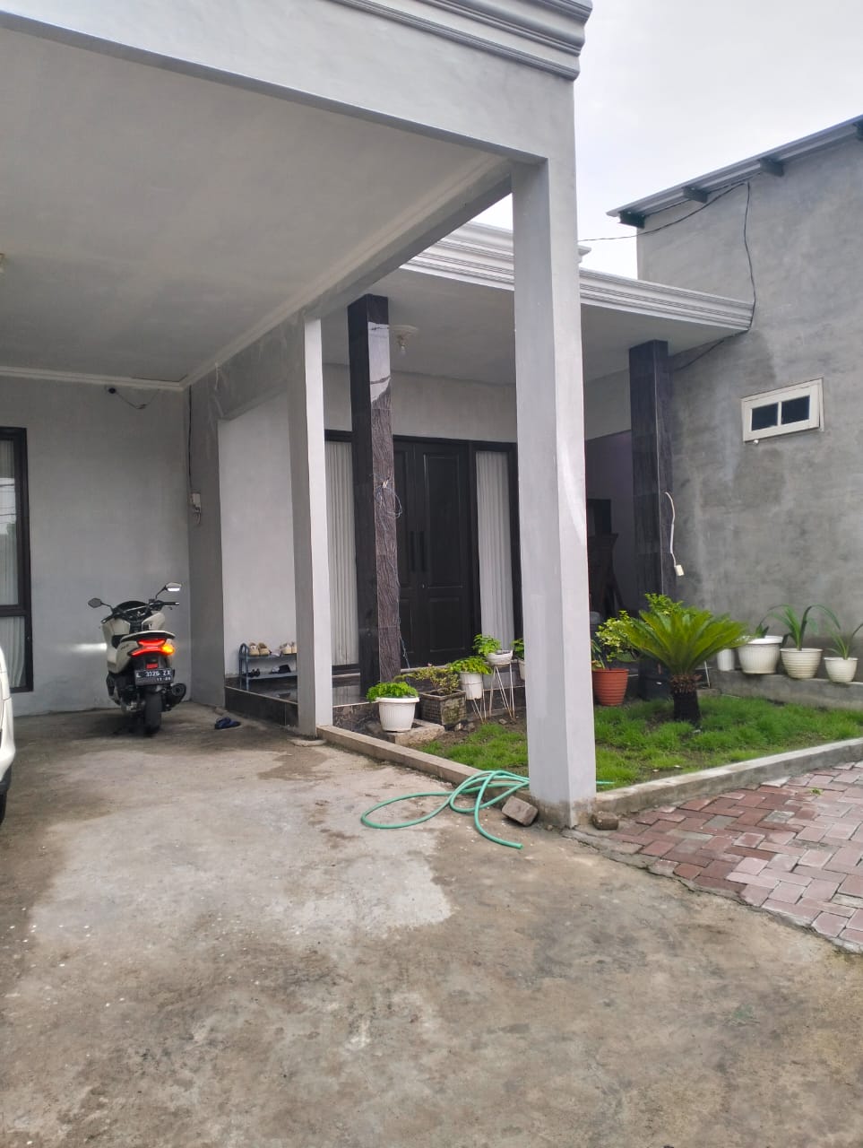 Dijual Rumah Plus Toko Lokasi Strategis di Raya Bangkingan Surabaya Barat - Thumbnail 2