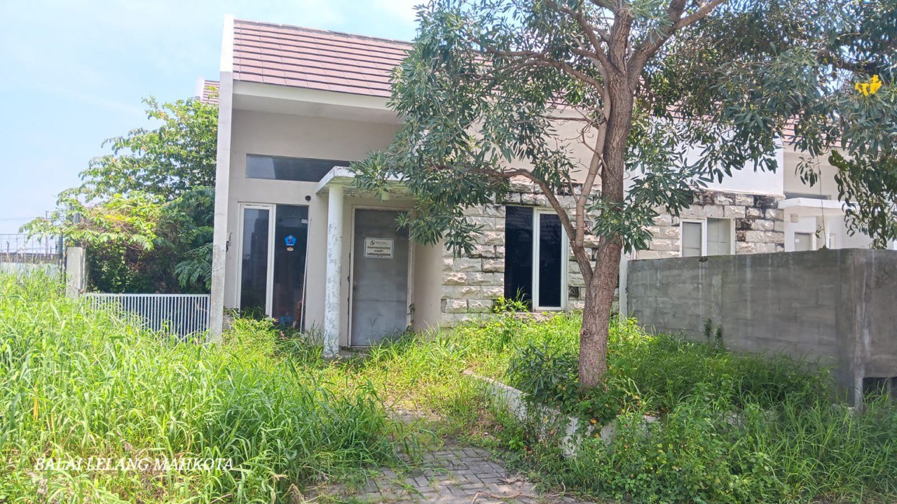 Rumah Dilelang Lokasi Strategis Bukit Palma Surabaya Barat - Image 1