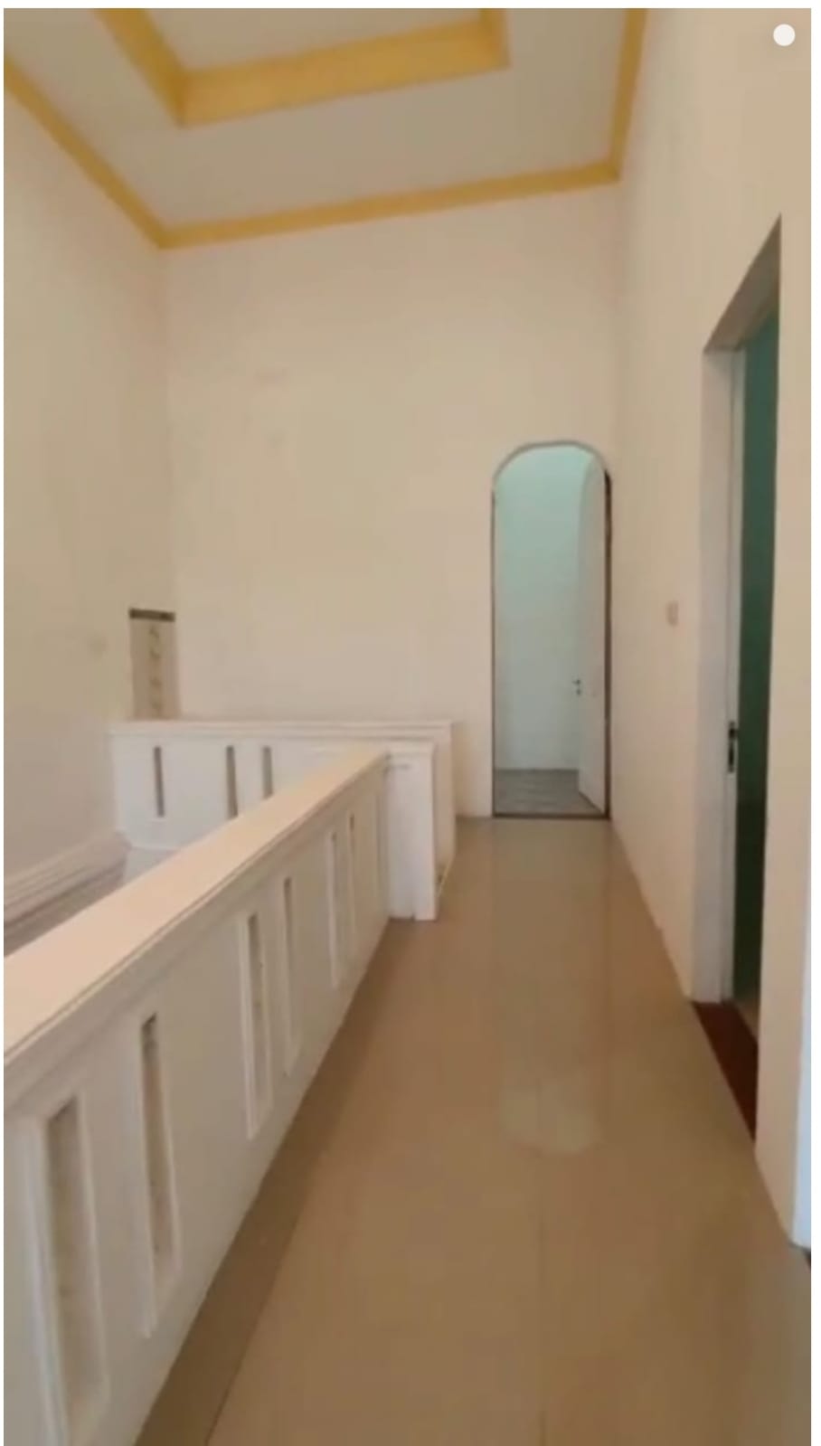 Rumah 2 Lantai Dijual Murah Lokasi Strategis Nginden Baru Surabaya Timur - Thumbnail 4