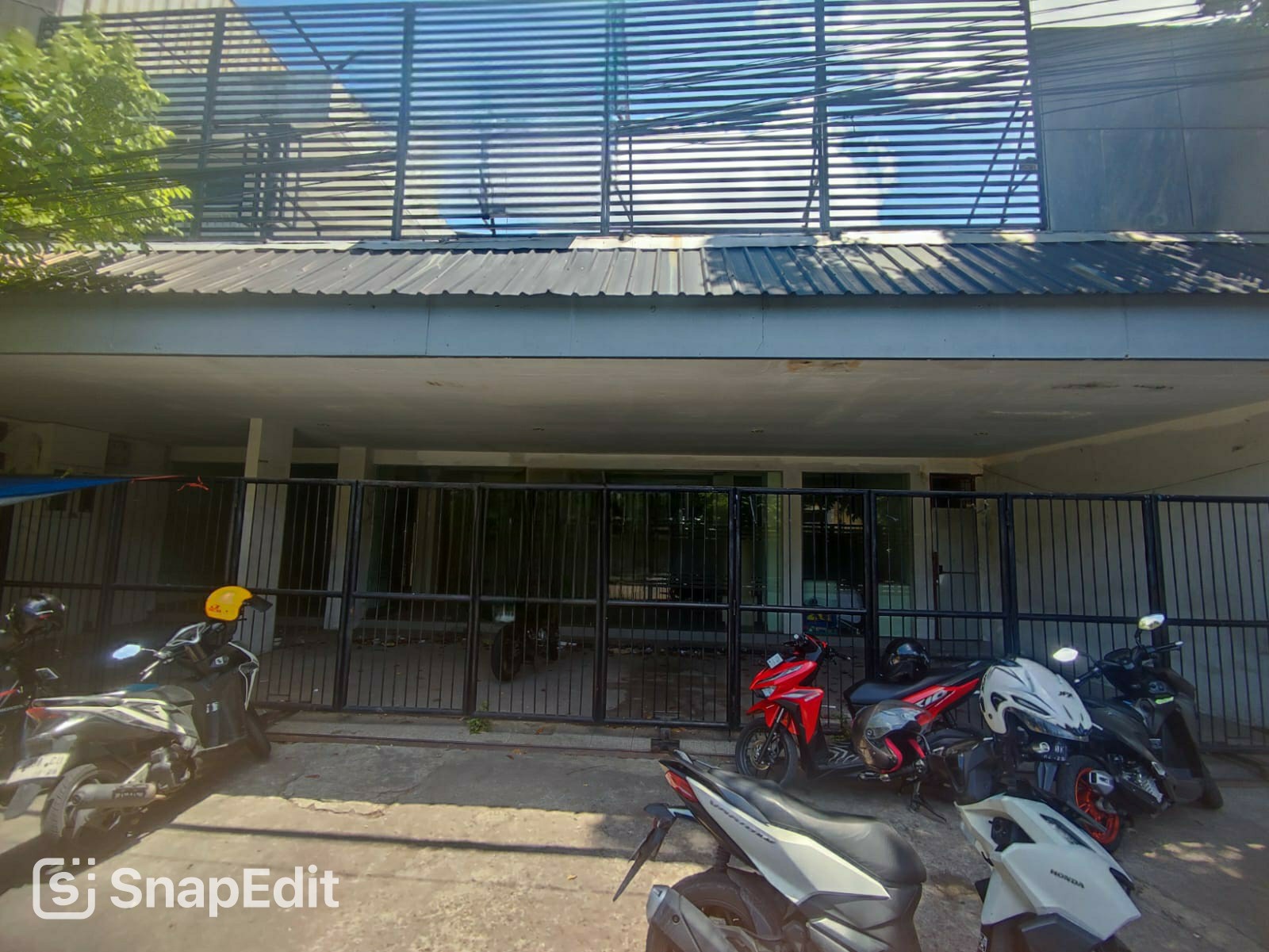 Disewakan Bangunan Komersial Surabaya Pusat - Image 1