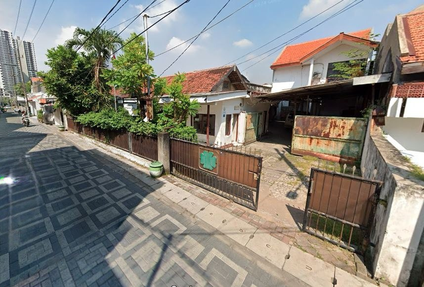 Dijual Lelang Rumah Usaha Lokasi Strategis Dekat Tol Waru Surabaya Selatan - Image 1