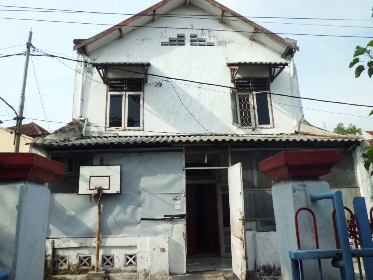 Dijual Rumah Lelang Strategis Dekat Alun-Alun dan Stasiun di Mojosari Mojokerto - Image 1