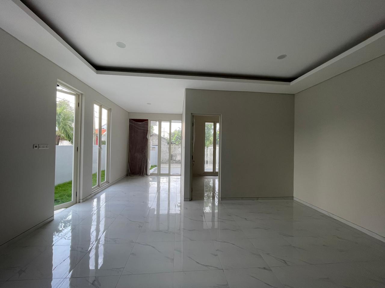 Jual Rumah Modern Minimalis 2 Lantai Manyar Tirtoyoso Surabaya Timur - Thumbnail 4