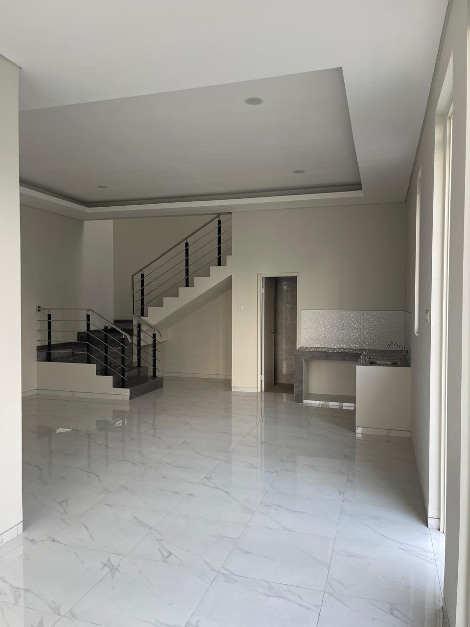 Jual Rumah Eksklusif Modern Minimalis di Manyar Tirtoyoso Surabaya Timur - Thumbnail 2