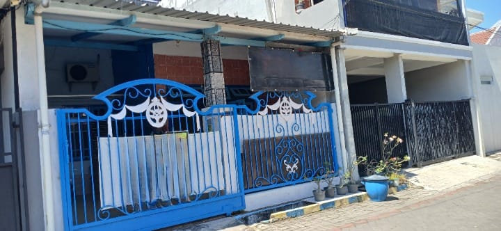 DISEWAKAN Rumah Strategis Darmo Permai Surabaya Barat - Image 1