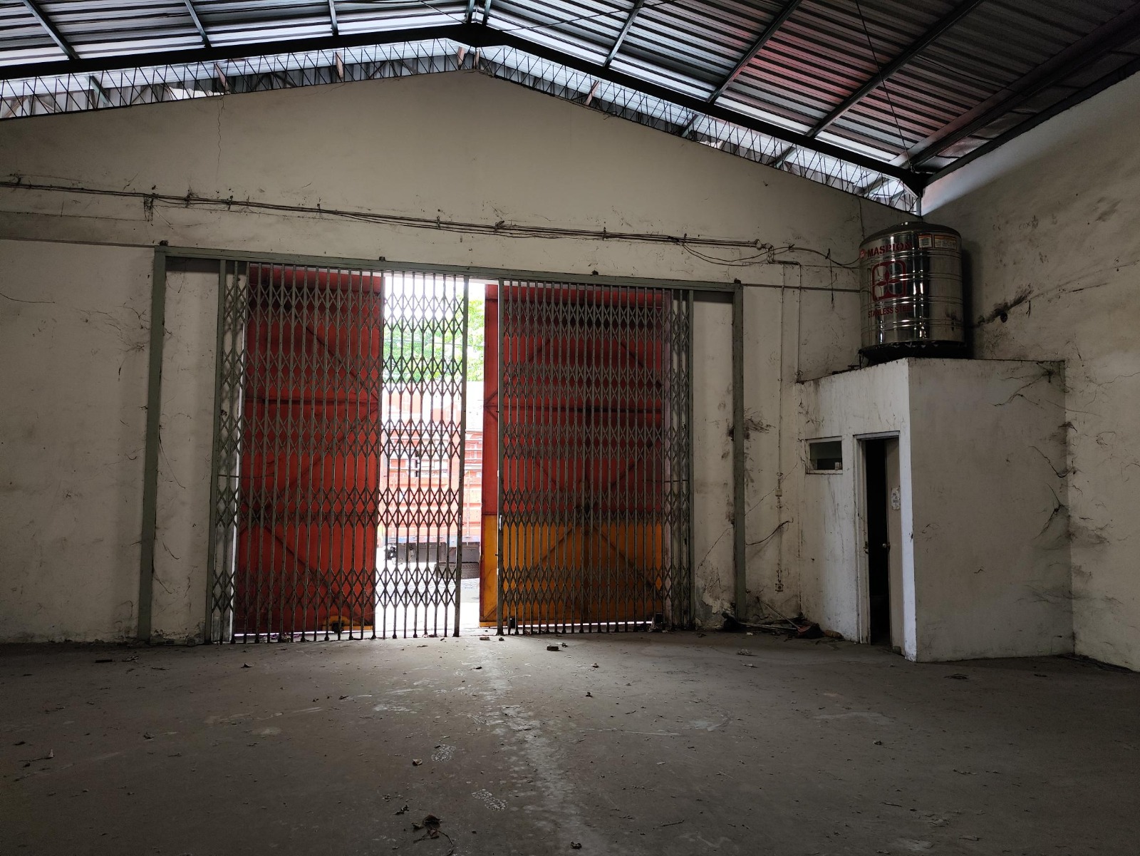 Dijual 2 Gudang Jejer Lokasi Strategis Pergudangan Margomulyo Permai Surabaya Barat - Thumbnail 4