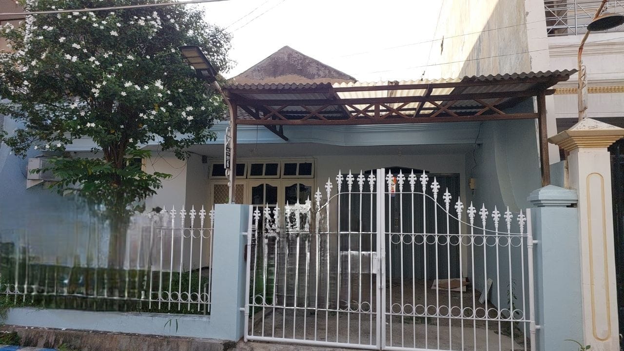 Jual/Sewa Rumah 1,5 Lantai Simpang Darmo Permai Selatan Surabaya Barat - Image 1