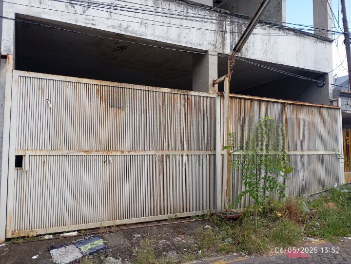 Dijual Rumah 3 Lantai Siap Huni di Mulyosari Tengah Surabaya Timur - Image 1