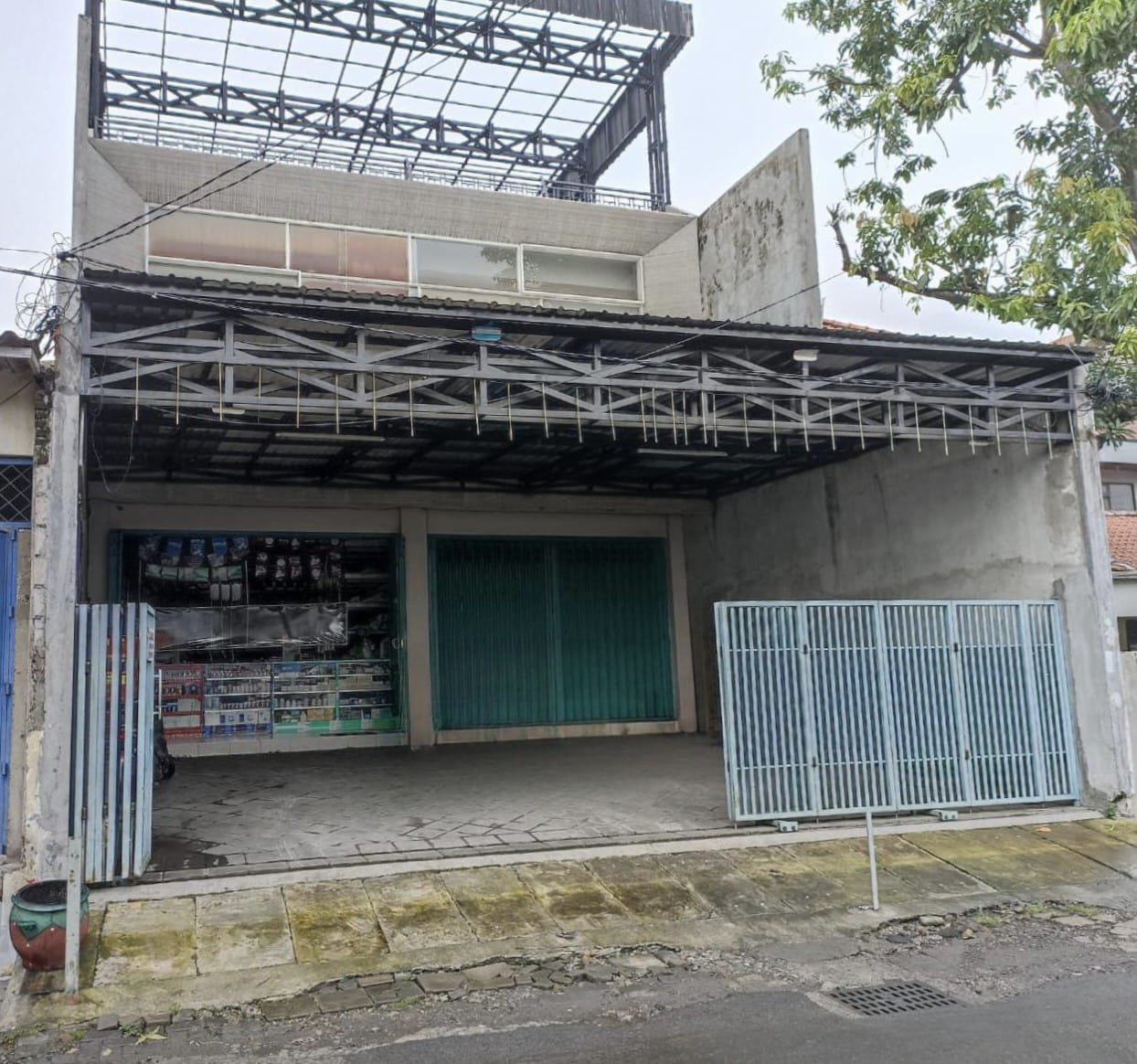 Dijual Ruko Terawat Strategis Daerah Petemon Surabaya Barat - Image 1