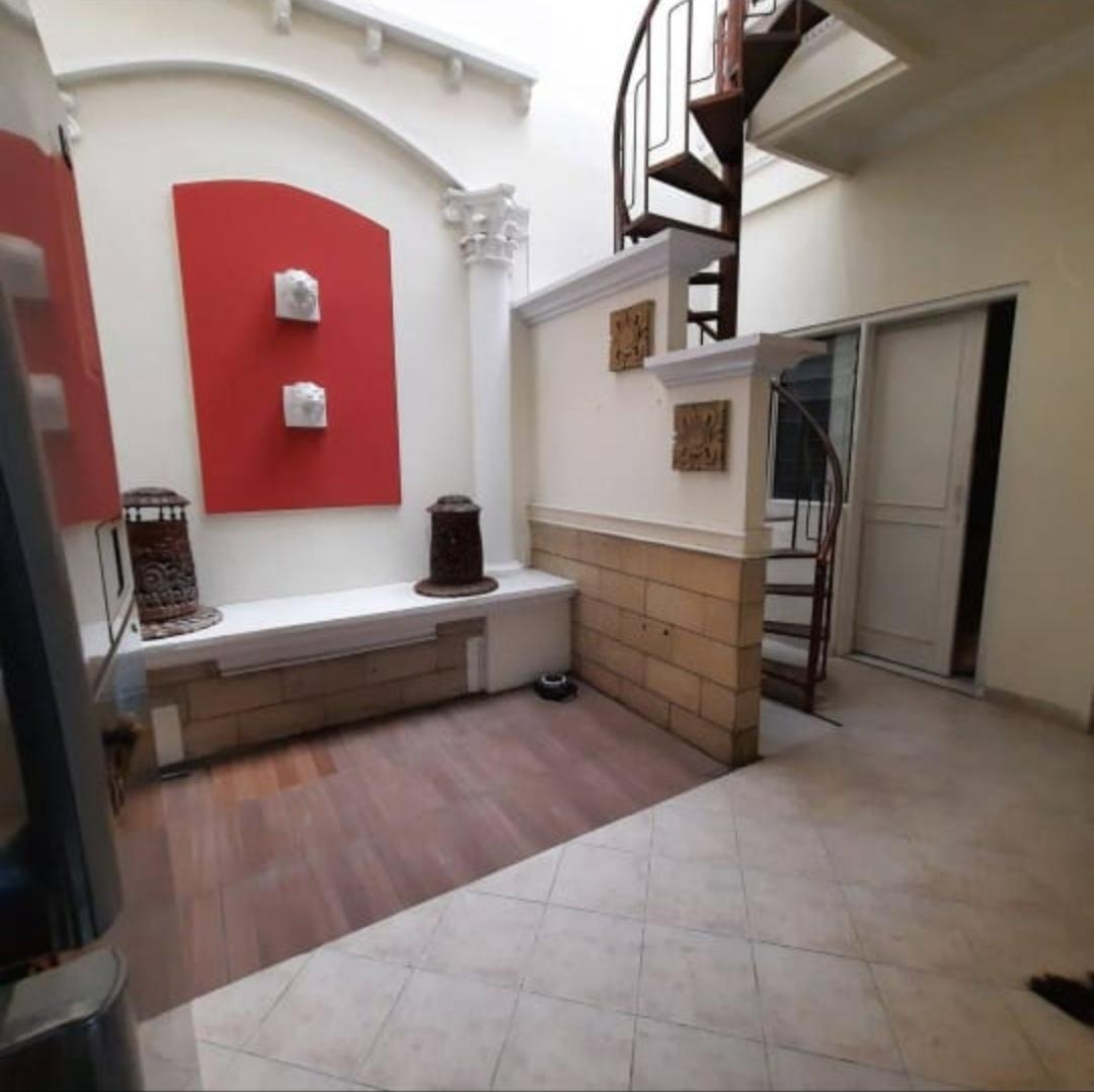 Dijual/Sewa Rumah Siap Huni 2 Lantai Sudah Renovasi Total di Surabaya Timur - Thumbnail 2