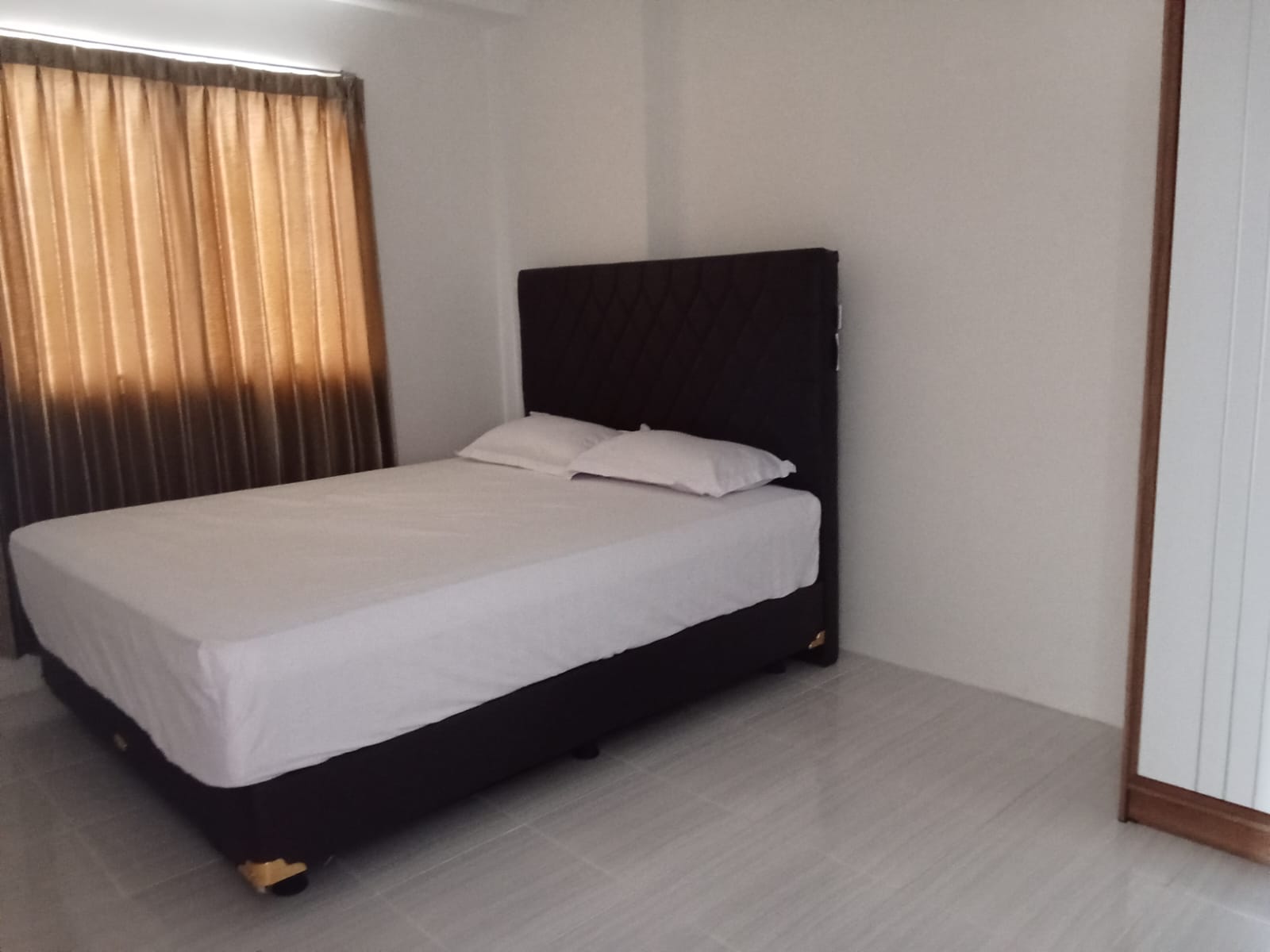Dijual/Disewakan Apartemen di Puncak Dharmahusada Tower C Full Furnished Surabaya Timur - Thumbnail 4