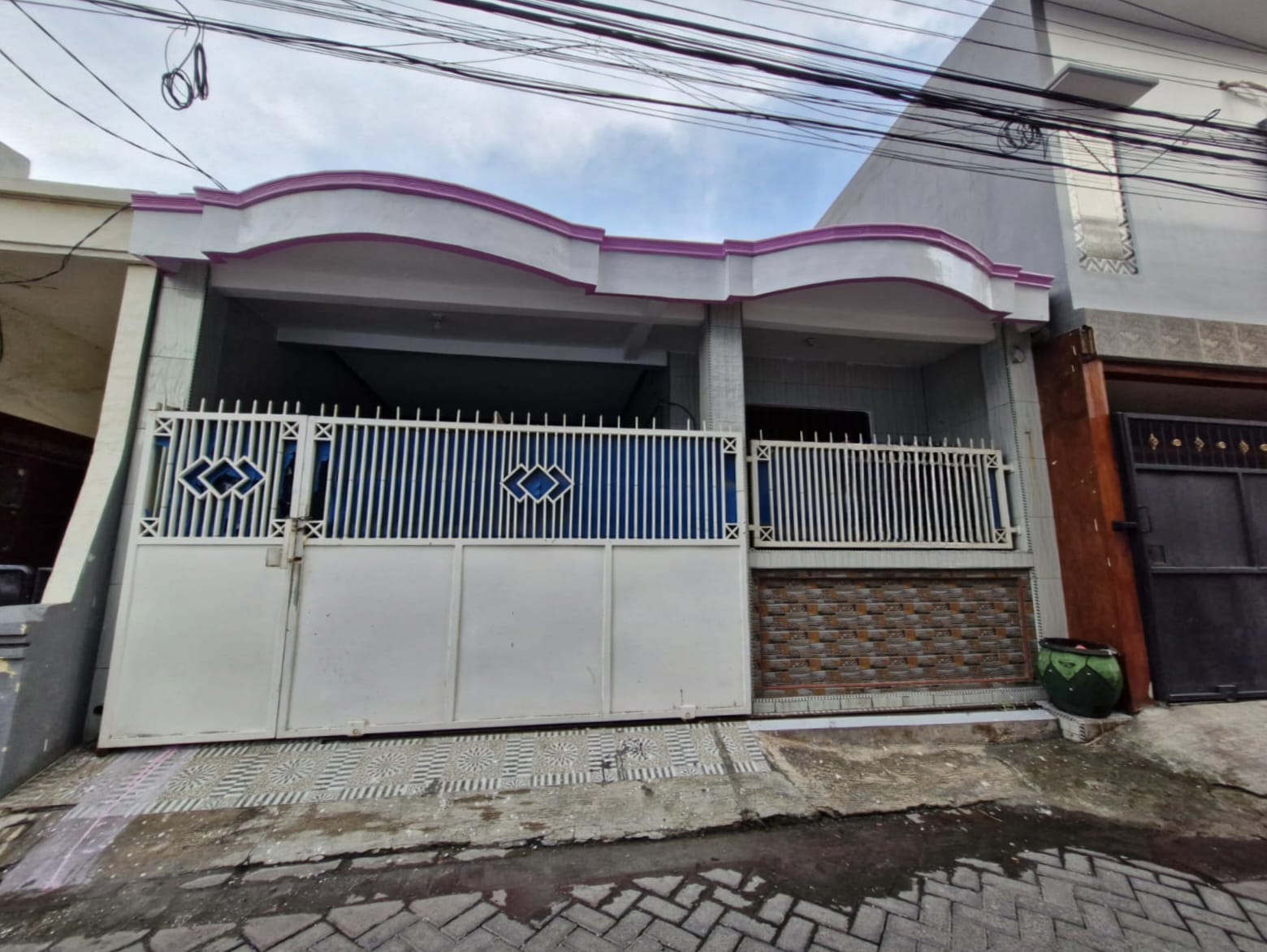 Disewakan Rumah Siap Huni Daerah Ploso Baru Surabaya Timur - Image 1