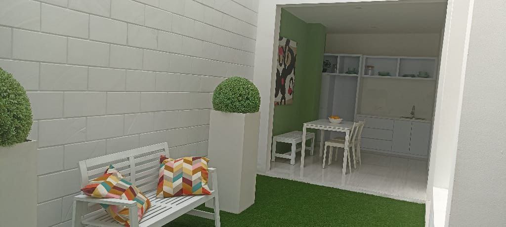 Jual/Sewa Rumah Modern 2 Lantai Lokasi Strategis Citraland Utama Surabaya Barat - Thumbnail 4