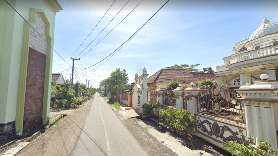 Dijual Lelang Rumah Mewah Harga Murah Dekat Stasiun di Kendalsari Jombang - Thumbnail 2