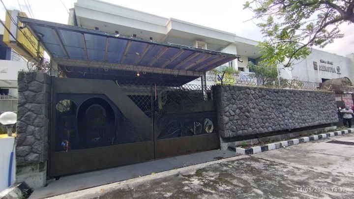 Rumah Strategis Dijual Lokasi di Jemur Andayani Surabaya Selatan - Image 1