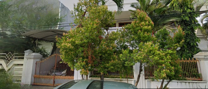 Dijual Rumah Mewah Luas Strategis di Manyar Kartika Surabaya Timur - Image 1