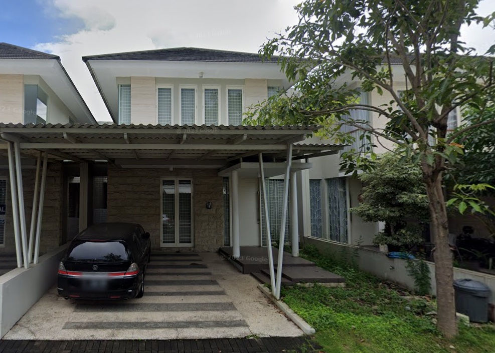 Rumah Dijual Mewah Strategis Citraland The Greenlake Surabaya Barat - Image 1