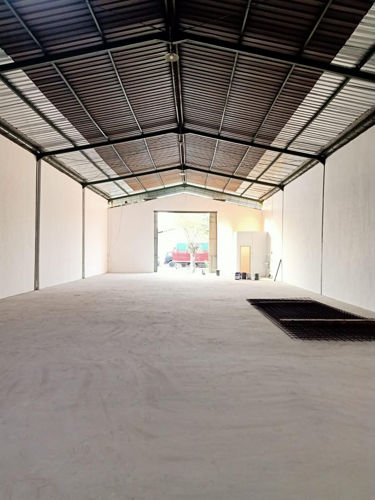 Disewakan Gudang Strategis di Margomulyo Permai Surabaya Barat - Image 1