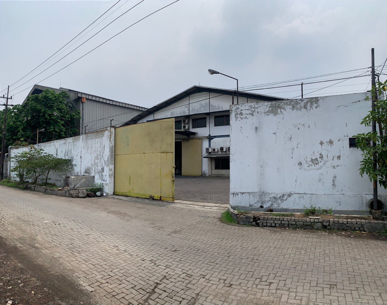 Jual Murah Lelang Gudang Margomulyo Lokasi Strategis Surabaya Barat - Image 1