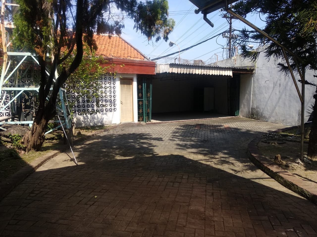 Dijual/Disewa Rumah Strategis Lokasi Rungkut Mejoyo Surabaya Timur - Image 1