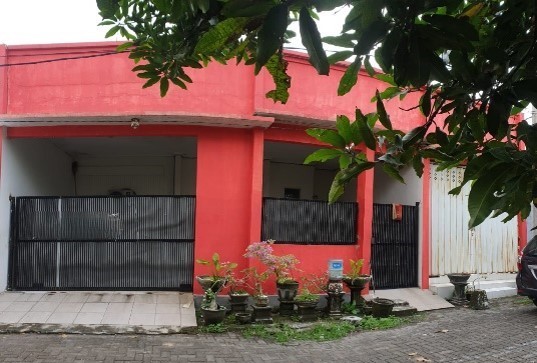 Dijual Lelang Rumah Murah Dekat Kampus di Kebraon Surabaya - Image 1