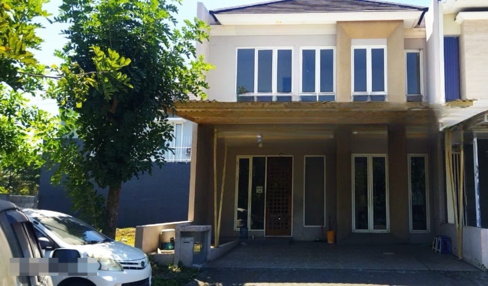 Dijual Lelang Rumah Eksklusif Lokasi Strategis di Royal Residence Surabaya - Image 1