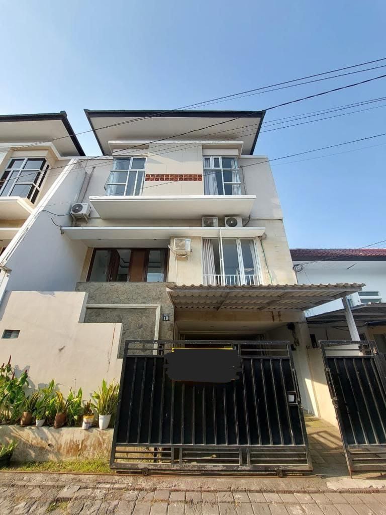 Jual Rumah 4 Lantai Full Furnished Nusa Dua Badung Bali Lokasi Strategis - Image 1