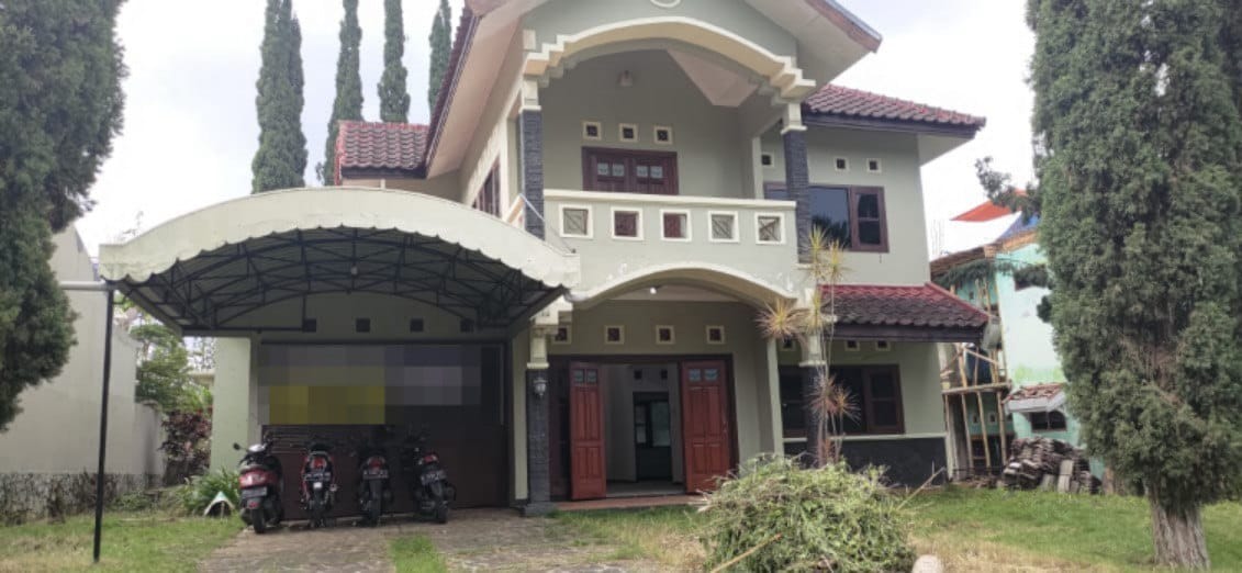 Jual Murah Lelang Villa Batu Lokasi Strategis Sejuk dan Ciamik - Image 1