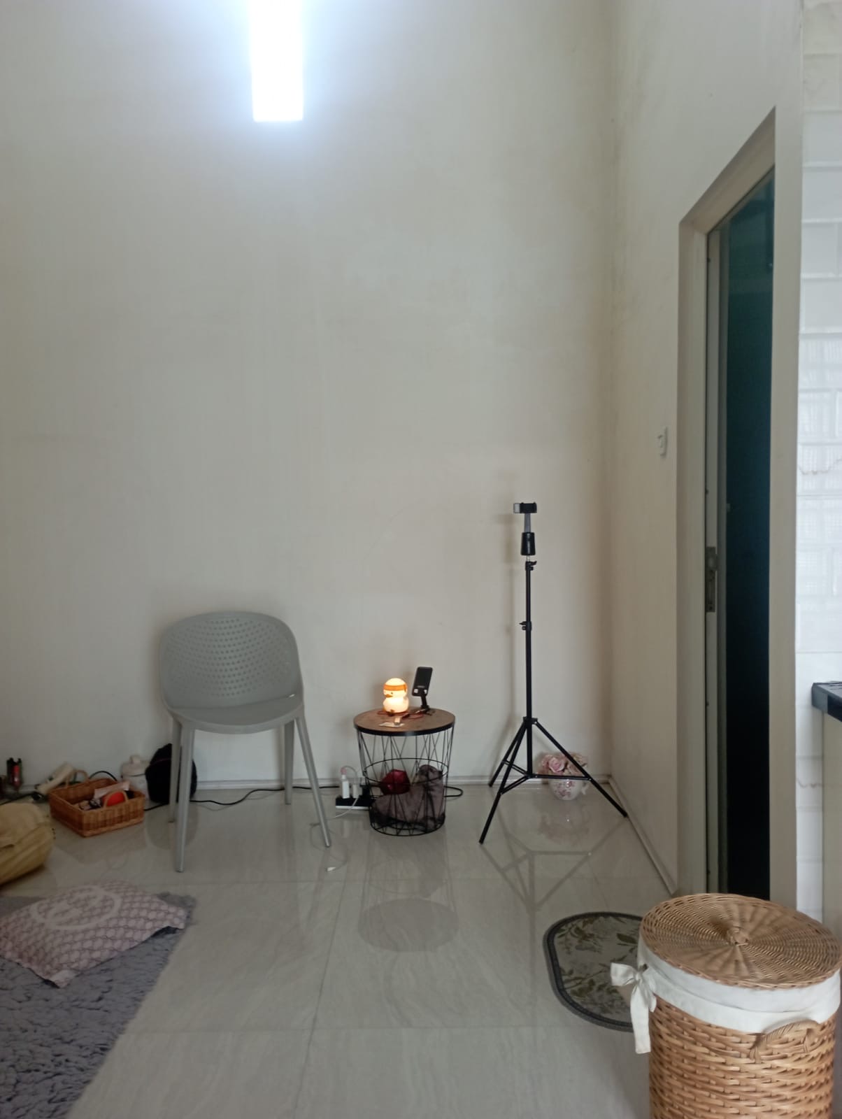 Dijual Rumah Baru Siap Huni di Manukan Surabaya Barat Lokasi Strategis - Thumbnail 2