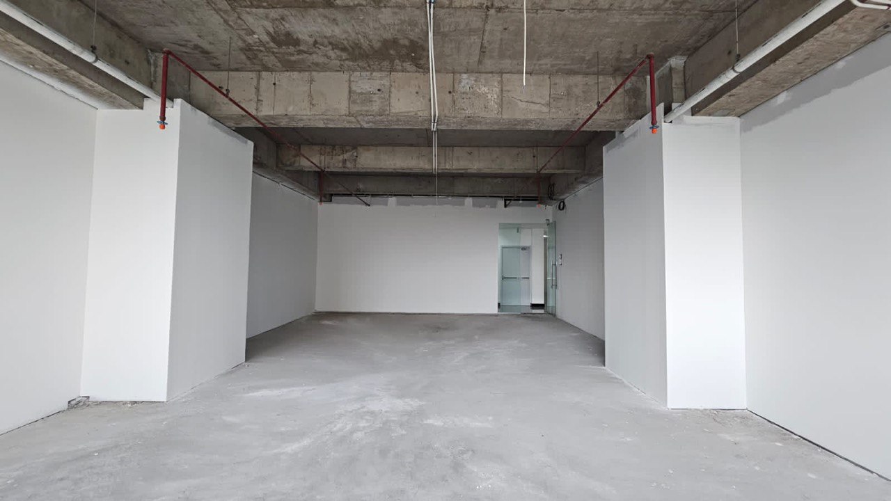 Disewakan Office Unit View Cantik Hadap Bukit Darmo Golf di Satoria Tower Surabaya Barat - Thumbnail 2