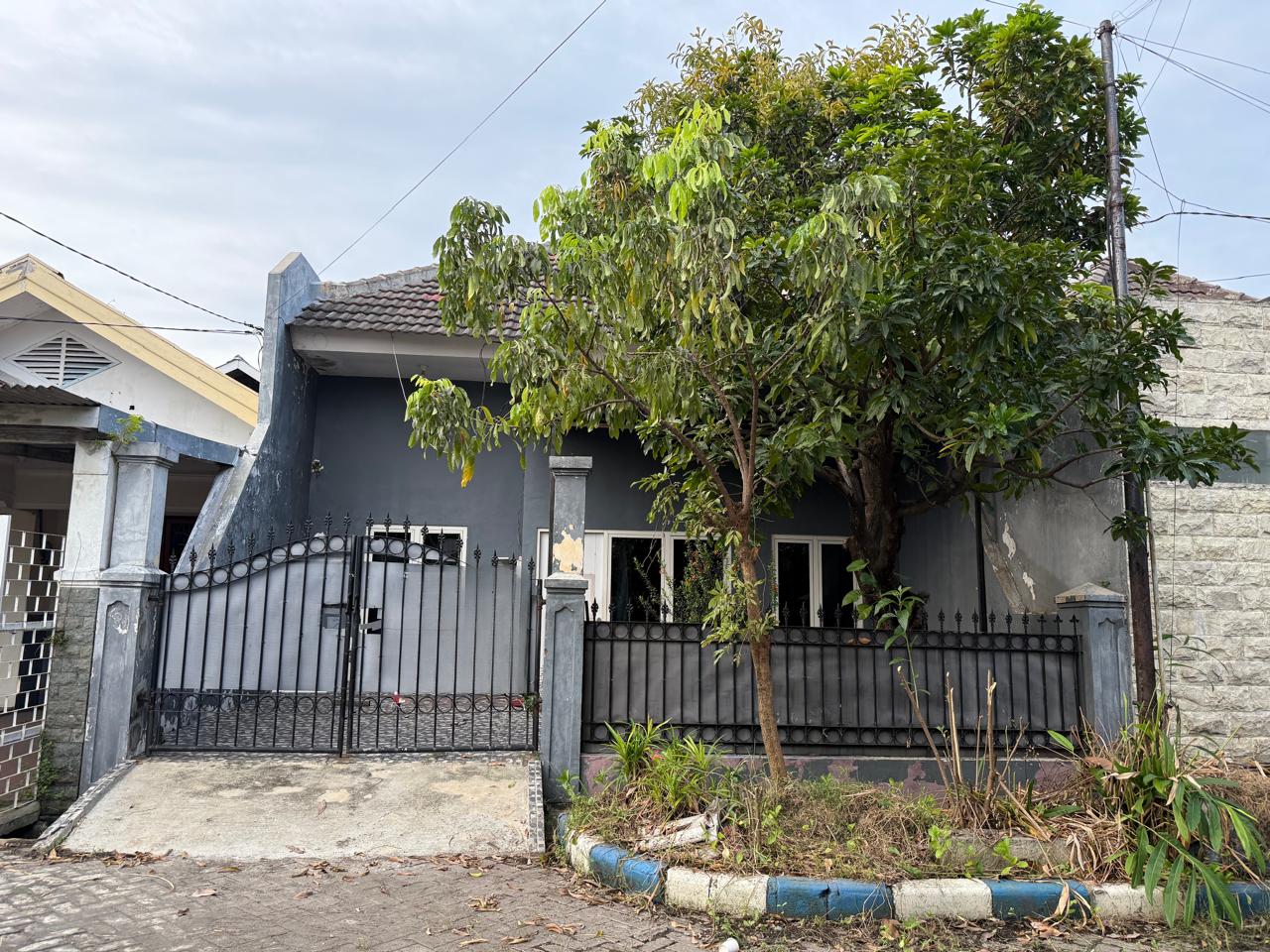 Jual Rumah Murah 1 Lantai Lokasi Strategis di Pondok Candra Sidoarjo - Image 1