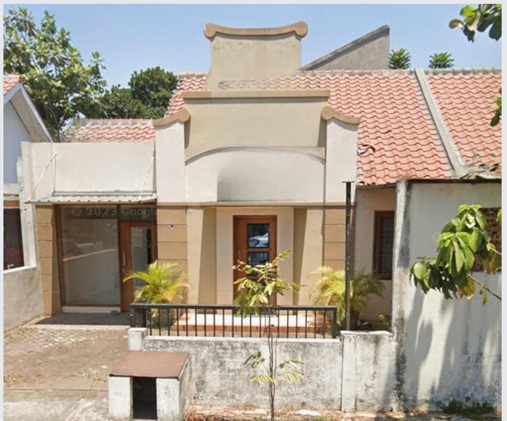 Jual Rumah Usaha Terawat Lokasi Strategis Puri Surya Jaya Sidoarjo - Image 1