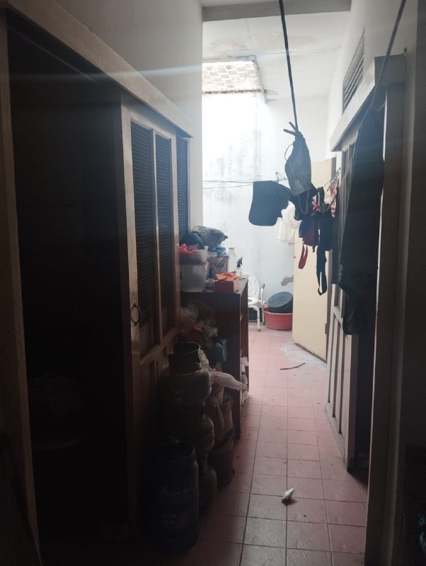 Disewakan Rumah Furnished Strategis Siap Huni Harga Nego di Kedung Rukem Surabaya Pusat - Thumbnail 4