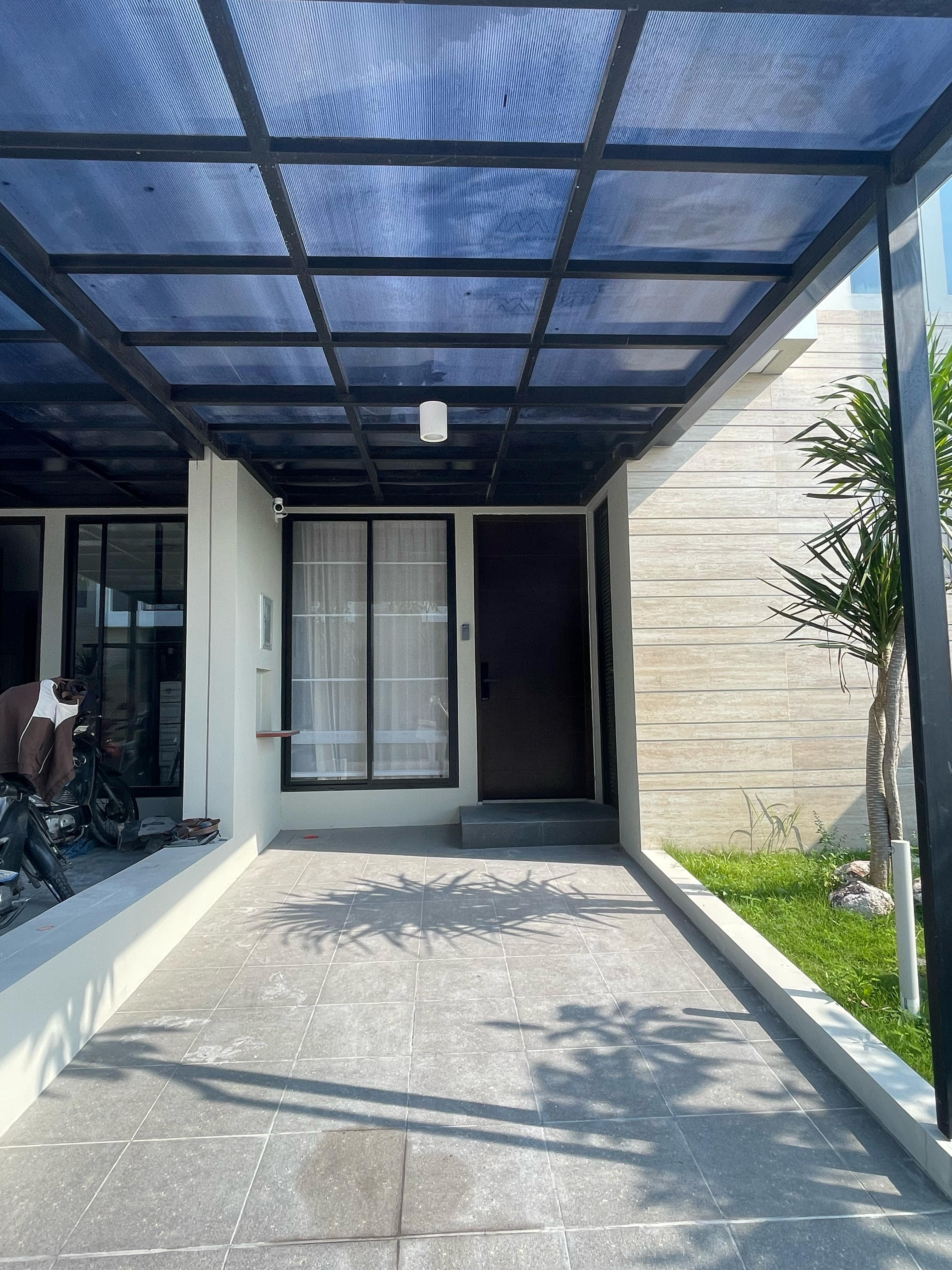 Dijual/Disewakan Rumah Baru Full Furnish Northwest Park Citraland Surabaya Barat - Image 1