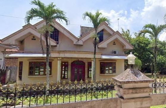 Dijual Rumah Lelang Luas dan Dekat Klinik di Banyuates Sampang - Image 1