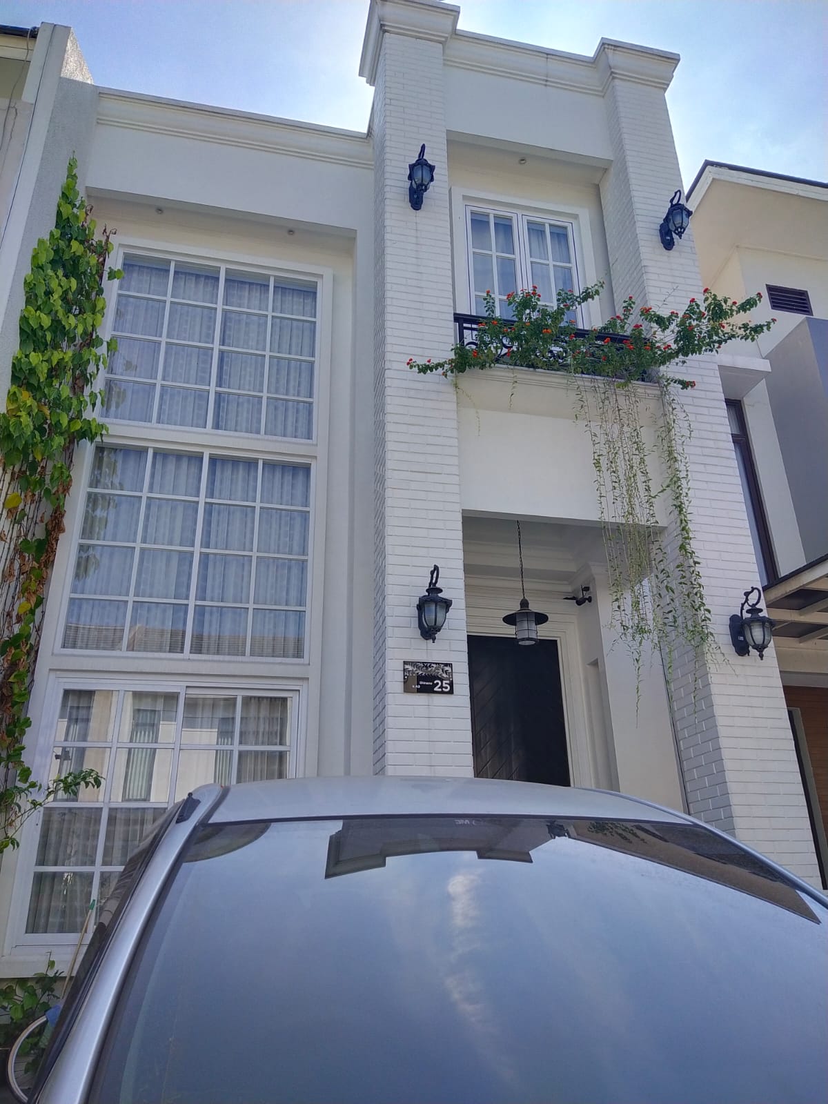 Dijual Rumah 2 Lantai Lokasi Premium di Jakarta Garden City Jakarta Timur - Thumbnail 2