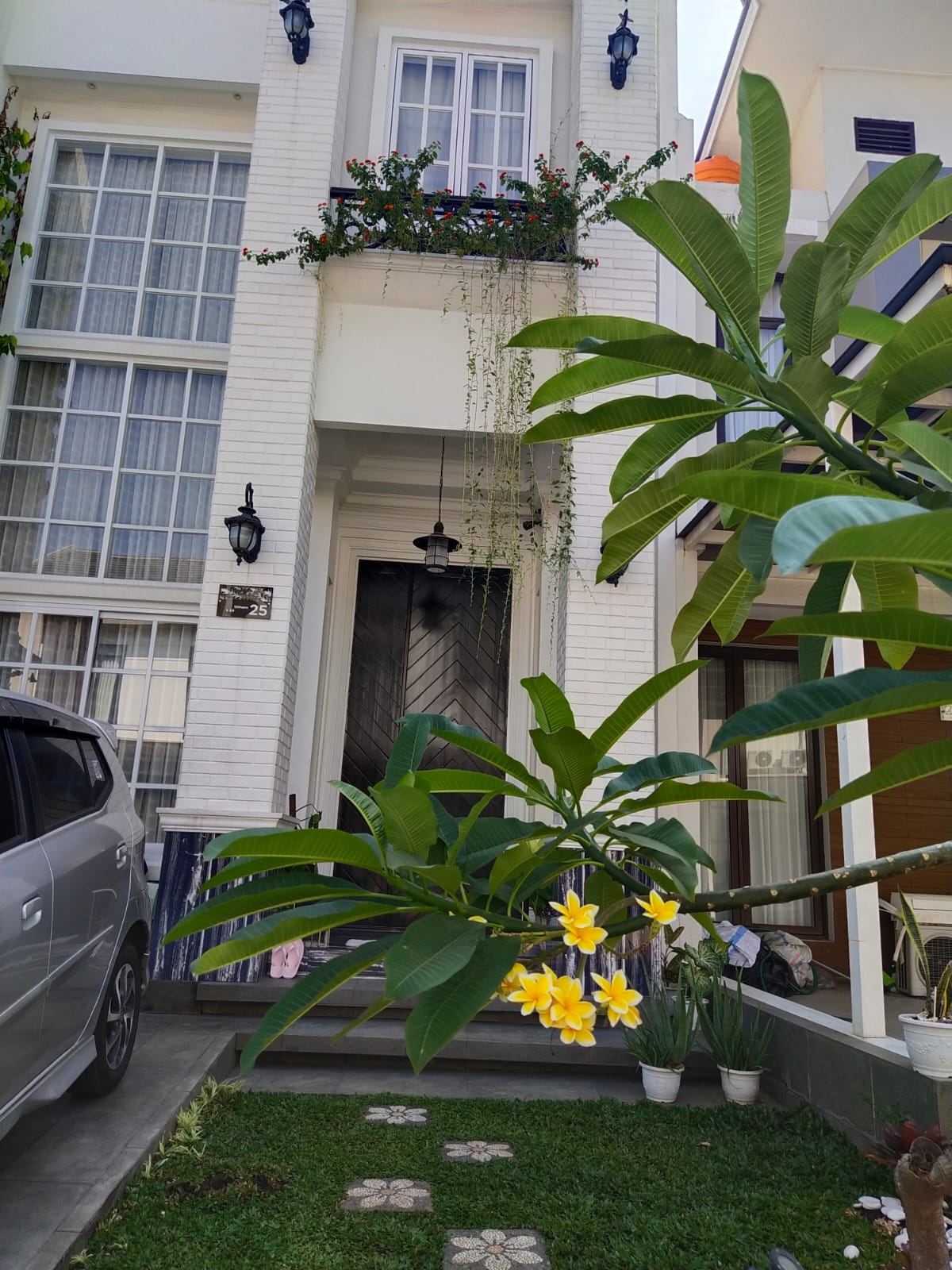 Dijual Rumah 2 Lantai Lokasi Premium di Jakarta Garden City Jakarta Timur - Image 1